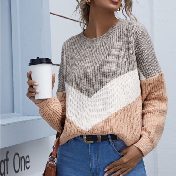 🆕 Chevron Print Color Block Sweater Charcoal - Picture 6 of 10